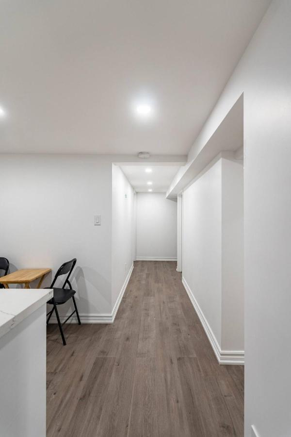טורונטו Simple & Tidy Private Rooms מראה חיצוני תמונה