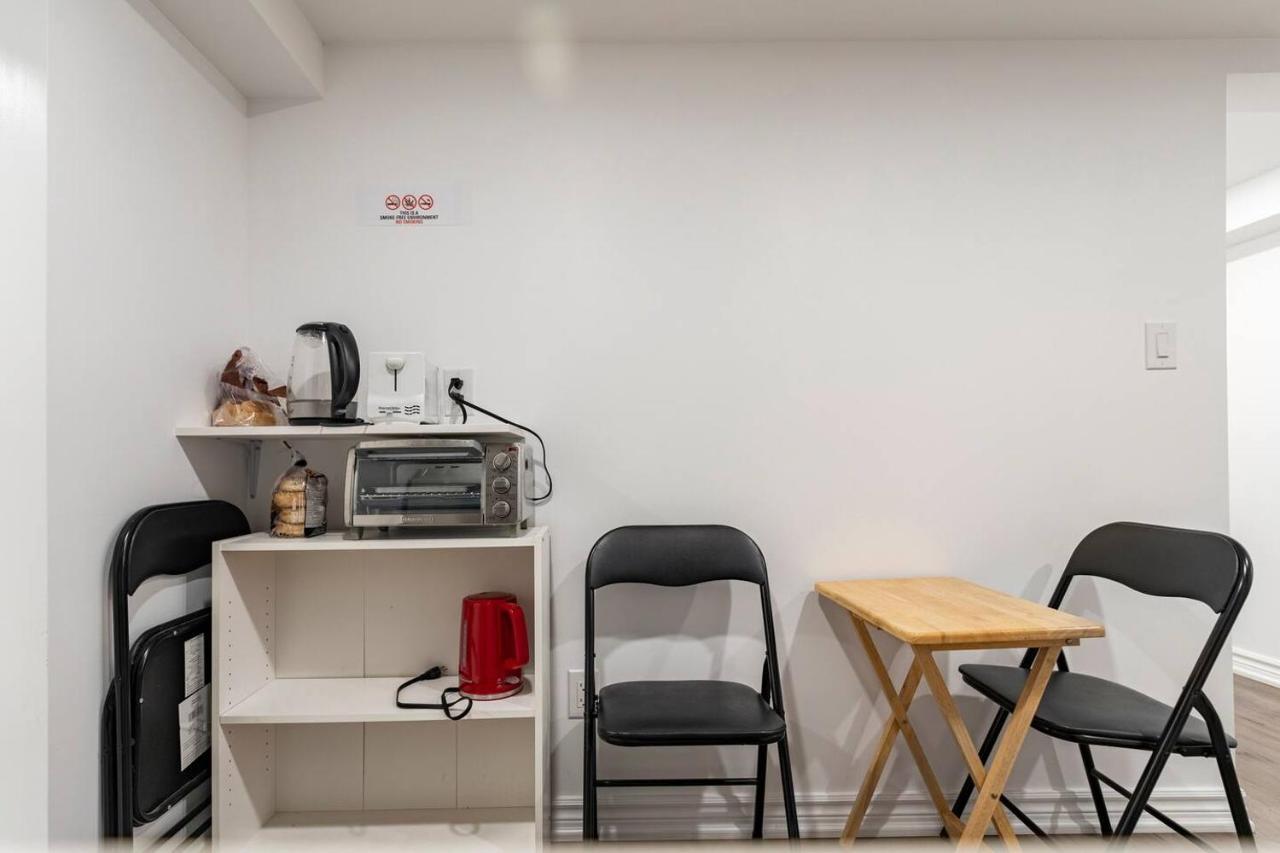 טורונטו Simple & Tidy Private Rooms מראה חיצוני תמונה