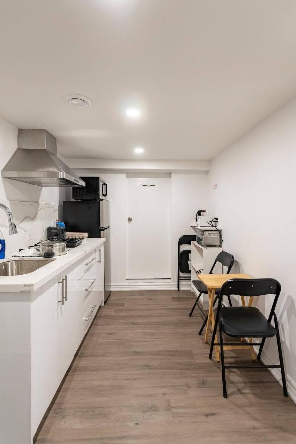 טורונטו Simple & Tidy Private Rooms מראה חיצוני תמונה